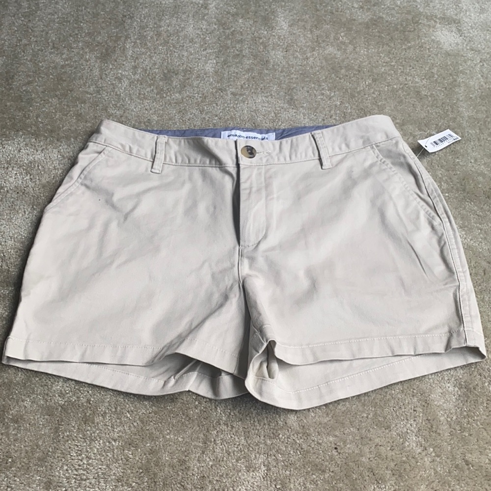 Casual Khaki Shorts. NWT